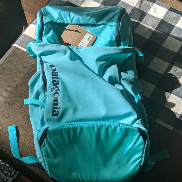 Patagonia Handbags - 🆕 PATAGONIA 26L Women's Nine Trails Pack